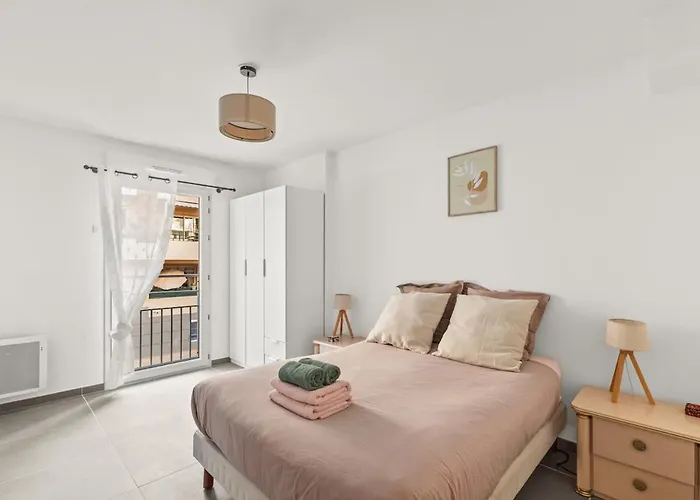 Juan Les Pins Center 2p Parking Terrasse Antibes